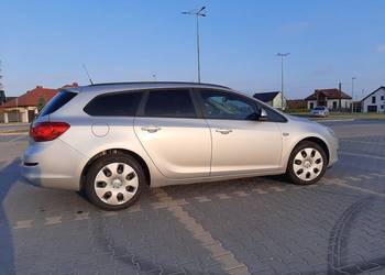 Opel Astra J 140KM 1.4 Turbo Kombi+LPG