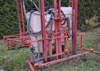 Opryskiwacz 15 metrów 800 litrów rozkładany hydraulicznie