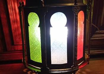 Mosiężna lampa witrażowa