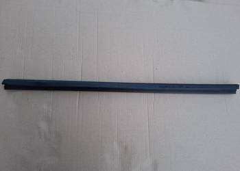 Uszczelka listwa zgarniająca drzwi szyby prawy przód Megane III HB