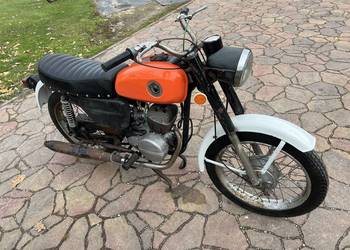 WSK 125 z dokumentami WSK 125 z dokumentami