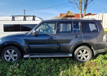 Mitsubishi Shogun Elegance DI-D 3.2 2009 PRAWOSTRONNA KIEROWNICA