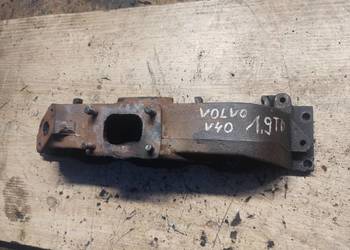 VOLVO V40 S40 1,9TD kolektor wydechowy