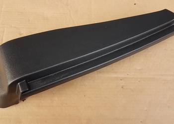 VW GOLF III 3 MOCOWANIE PÓŁKI TYLNEJ PRAWE 1H6867762