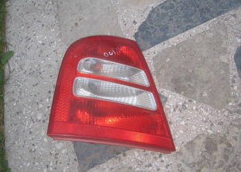 Lampa lewa tylna lewy tył Skoda octavia Octawia I lift hatchback 01-