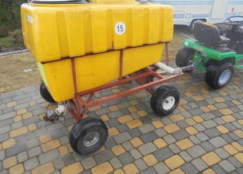 beczka na wodę, opryskiwacz, beczkowóz,  traktorek