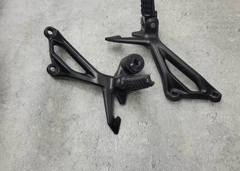 KAWASAKI Z900 Z 900 2024 SET SETY PODNÓŻKI PODNÓŻEK PASAŻERA OEM