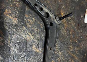 Wahacz przedni prawy BMW E36