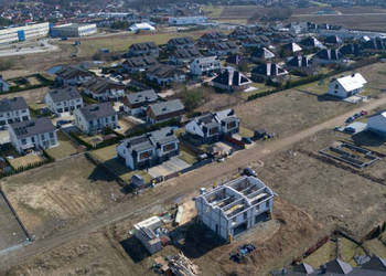 Dom bliźniak 176m2 Banino