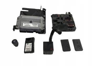 Renault Grand Scenic II 05r 2.0 16v 135KM Zestaw startowy moduł 8200306032C