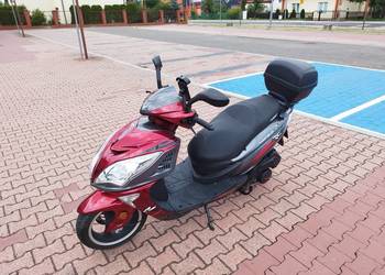 Skuter Zipp Quantum RC  125 stan idealny