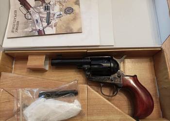 Czarnoprochowy colt Cattleman Thunderer 3,5 cala