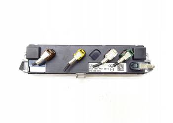 WZMACNIACZ ANTENOWY 8K5035225L AUDI A4 B8