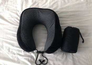 Poduszka podróżna Memory Foam na szyję | Rogal | Etui | Czarna
