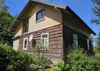 Syndyk sprzeda udział 1/4 w domu w Wolicy!