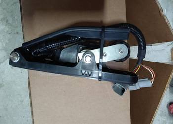 Pedał gazu JCB 332/H0242