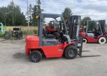 Wózek widłowy POWER PLUS 25