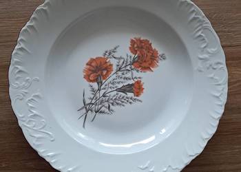 duży używany porcelanowy talerz z goździkami z prlu st. bdb- średnica 30 cm