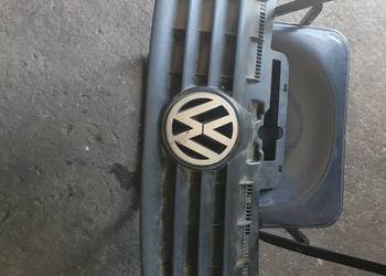 Grill atrapa chłodnicy touran