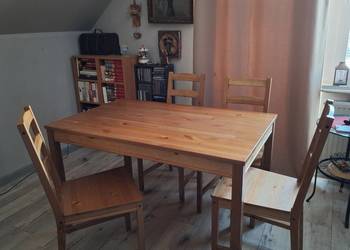 Prosty i ponadczasowy -stół z krzesłami( Ikea) używany.cena 300zł.Odbiór os