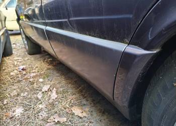 Mercedes 190 W201 listwa szeroka kolor nadwozia 481