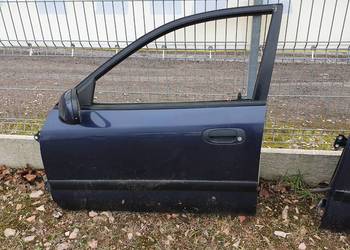 MITSUBISHI CARISMA DRZWI LEWY PRZÓD LEWE PRZEDNIE