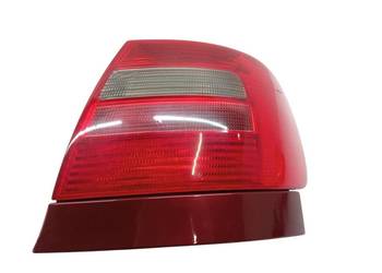LAMPA TYŁ PRAWA SEDAN LIFT EUROPA  8D0945096C Audi A4 I (1994-2001) B5