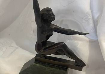 Statuetka Art Déco z Brązu – Atletka / Tancerka na Marmurowej Podstawie 21,