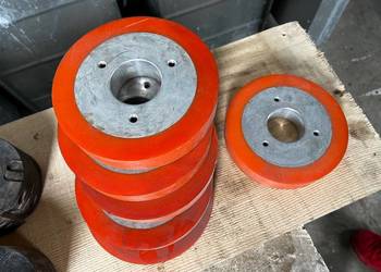 NOWE rolki dociskowe – koła, zdemontowane z nakładarki gładzi firmy MAKOR T