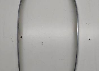 Ramka chromowana Mercedes W114/W115 nr .kat. 1305542056