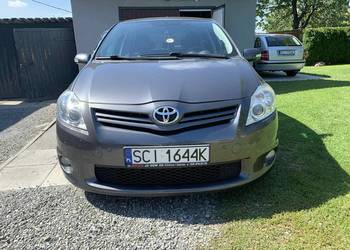 Toyota Auris 2013 1.4 manual