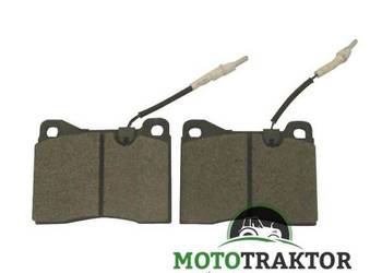 Zestaw klocków hamulcowych John Deere 6400 6600 6800 6900