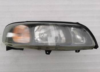 Lampa Prawy Przód Przednia Prawa Volvo S60 V70 XC70 8659611