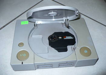 PsOne uszkodzone na części