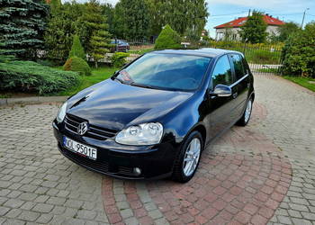 VW GOLF V 1.6 MPI Benzyna 102 KM Tempomat Podgrzewane Fotele