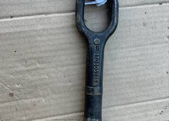 Hak ucho holownicze golf 5 1t0805615a