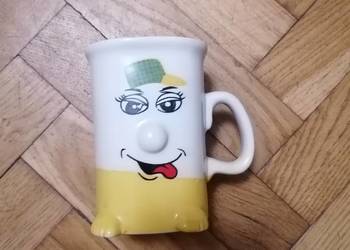Kubek z twarzą używany