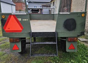 Orginalna przyczepa FAHR służyła do transportu myśliwych