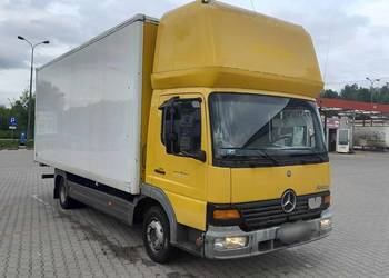 Mercedes Atego kontener winda spanie - kurnik + przyczepa maxi