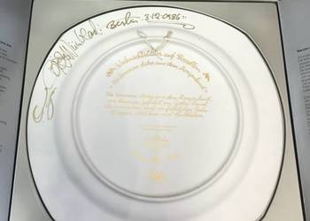Talerz Rosenthal Björn Wiinblad „Kolędy na porcelanie“ z autografem