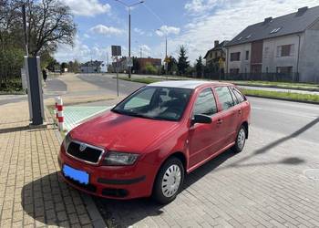 Skoda fabia w super stanie, opłacona z przeglądem