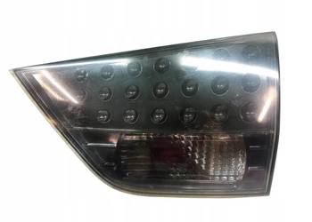 LAMPA TYŁ  W KLAPĘ PRAWA EU  Mitsubishi Outlander II (2005-2013)