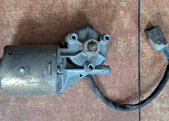 Silniczek wycieraczek Fiat 126p