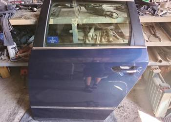 Passat B6 dzwi lewe tył niebieskie kombi