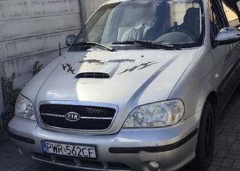 Kia carnival