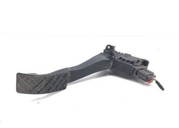 POTENCJOMETR GAZU VW TOURAN 5Q1723503J 1.8 180KM PEDAŁ