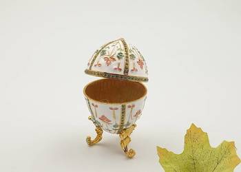 Jajko jajo faberge pojemniki szkatułka białozłote