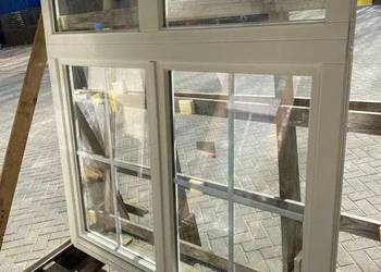 Okno drewniane z podwójnym skrzydłem otwierane całościowo