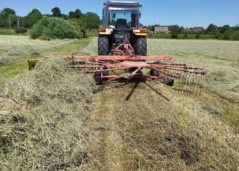 Zgrabiarka karuzelowa Pottinger TOP 460N