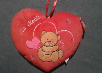 SERCE pluszowe czerwone z misiem z napisem DLA CIEBIE 30cm na Walentynki